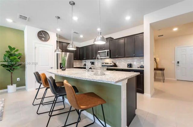 4298 Lana Avenue, Davenport, FL 33897