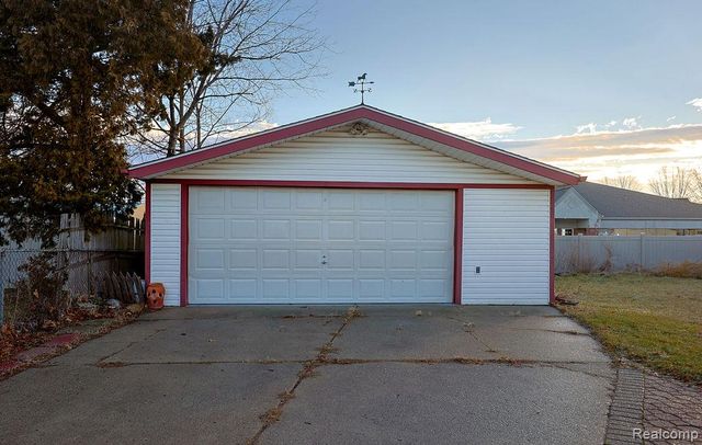 43428 Hartwick Drive, Sterling Heights, MI 48313