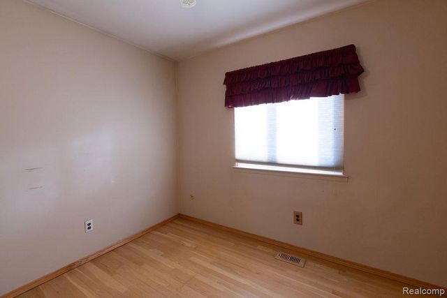 43428 Hartwick Drive, Sterling Heights, MI 48313