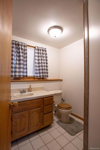 43428 Hartwick Drive, Sterling Heights, MI 48313