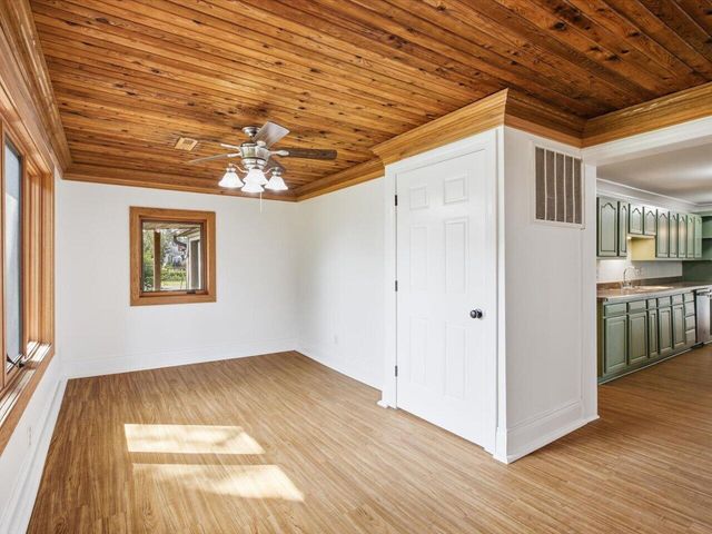 124 Roselawn Street, Update, MI 48001