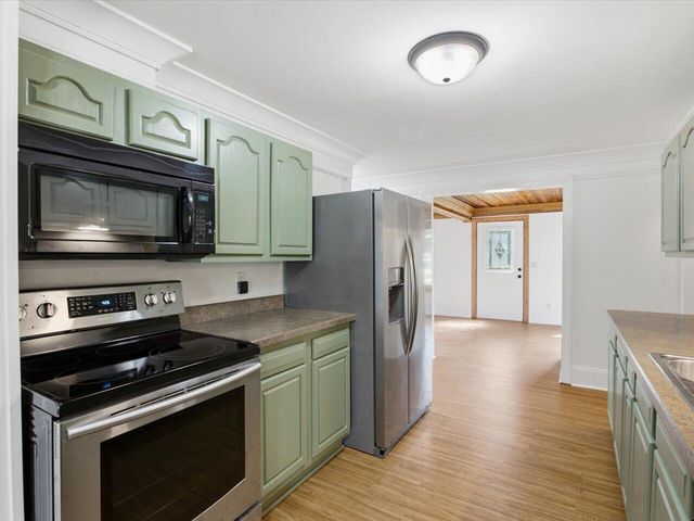 124 Roselawn Street, Update, MI 48001