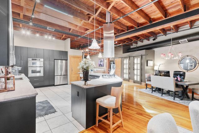 509 W Olive Street 201, Springfield, MO 65806