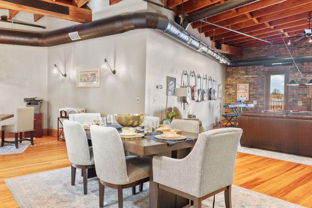 509 W Olive Street 201, Springfield, MO 65806