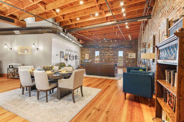 509 W Olive Street 201, Springfield, MO 65806