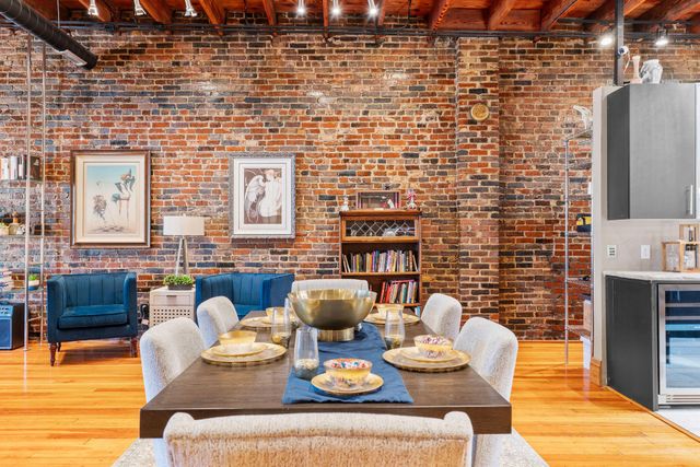 509 W Olive Street 201, Springfield, MO 65806