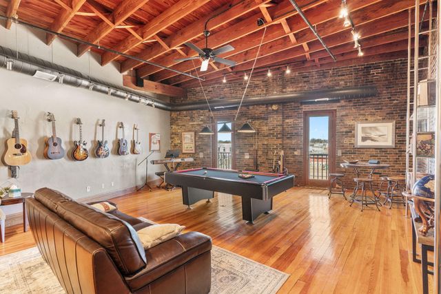 509 W Olive Street 201, Springfield, MO 65806