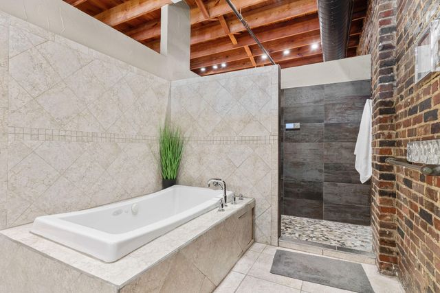 509 W Olive Street 201, Springfield, MO 65806