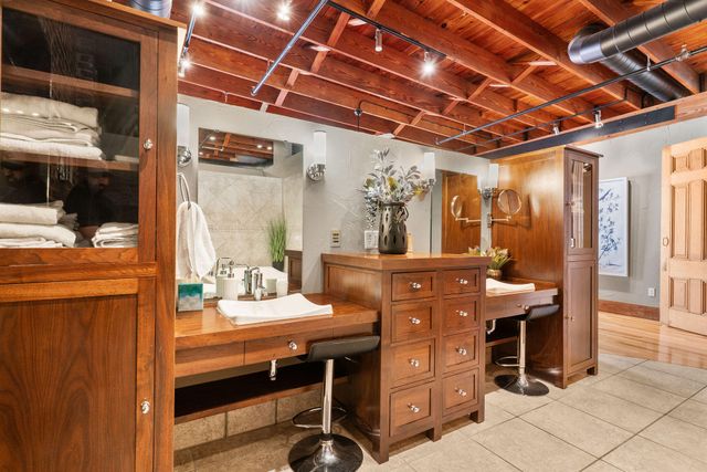 509 W Olive Street 201, Springfield, MO 65806