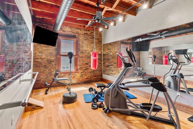 509 W Olive Street 201, Springfield, MO 65806