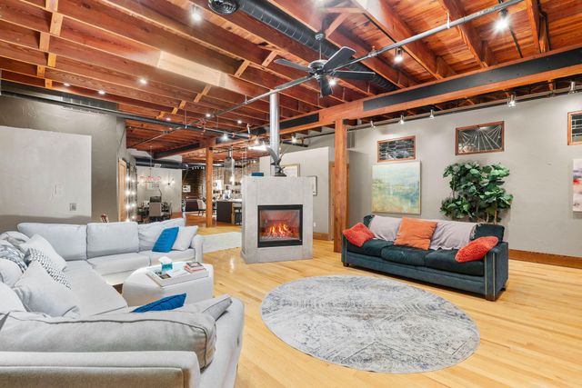 509 W Olive Street 201, Springfield, MO 65806