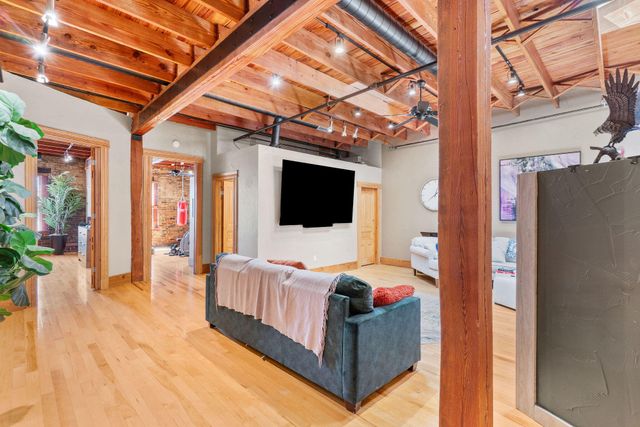 509 W Olive Street 201, Springfield, MO 65806