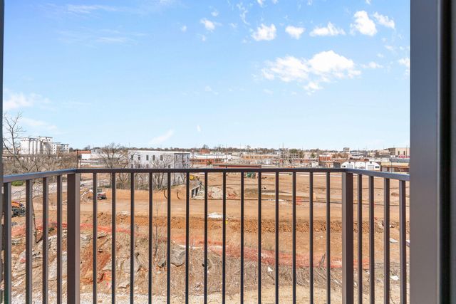 509 W Olive Street 201, Springfield, MO 65806