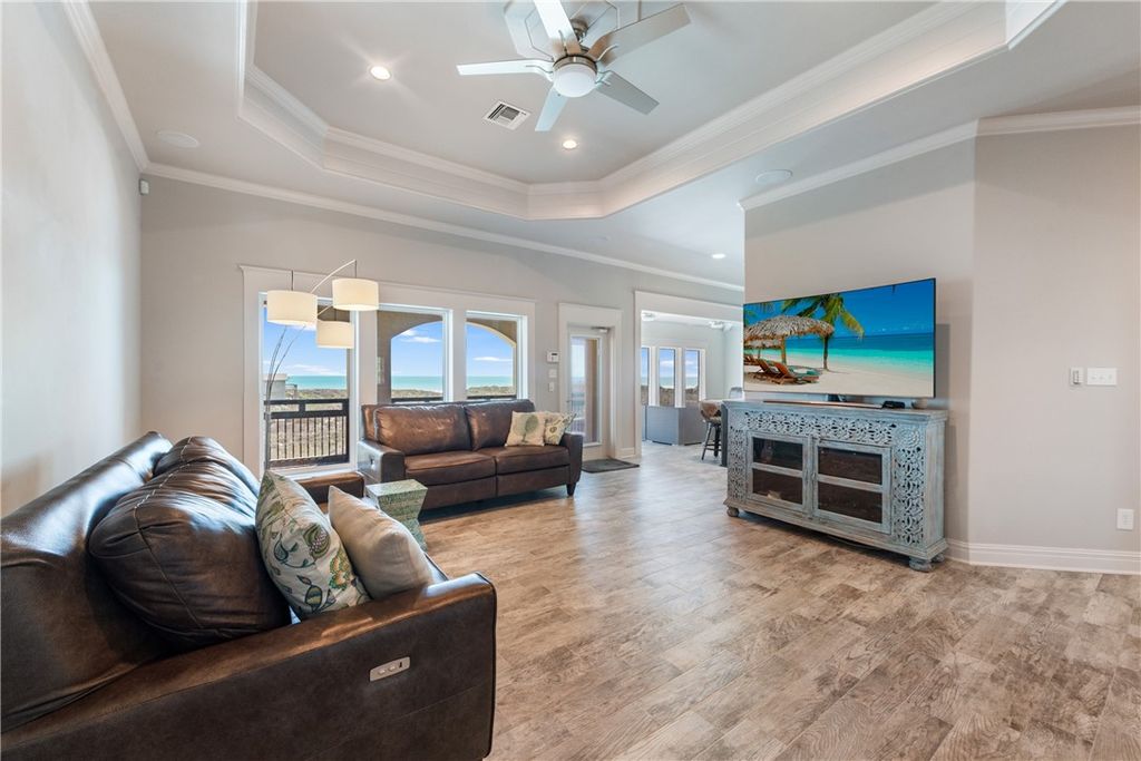 688 Kaila Ct, Port Aransas, TX 78373 — photo 5