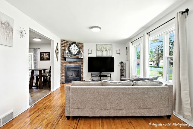 4709 William Street, Mchenry, IL 60051