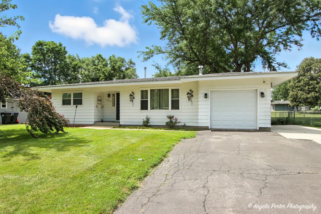 4709 William Street, Mchenry, IL 60051