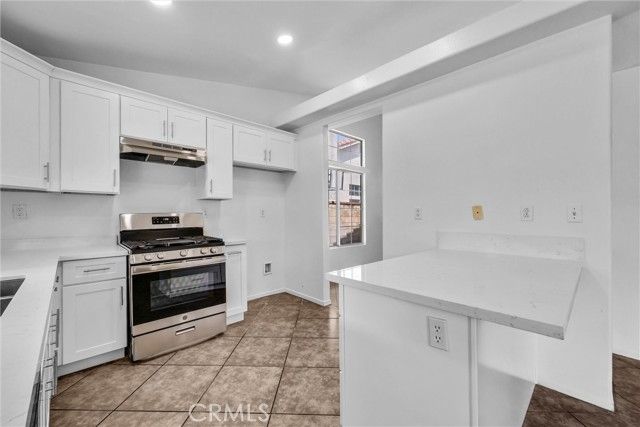 1240 Visconti Drive, Colton, CA 92324