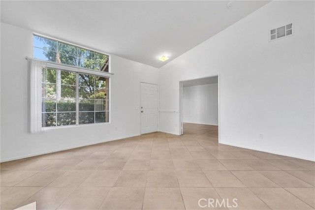 1240 Visconti Drive, Colton, CA 92324