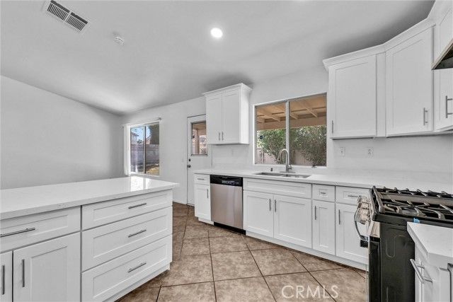 1240 Visconti Drive, Colton, CA 92324