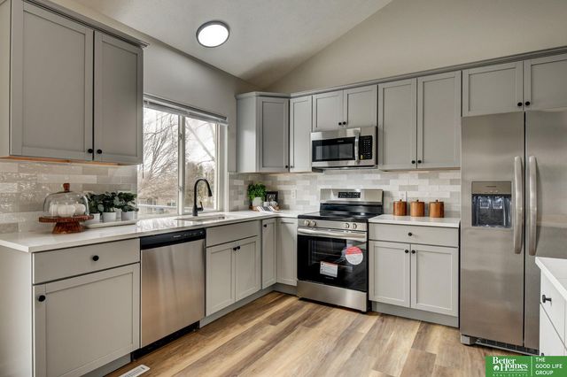 15106 Spencer Street, Omaha, NE 68116