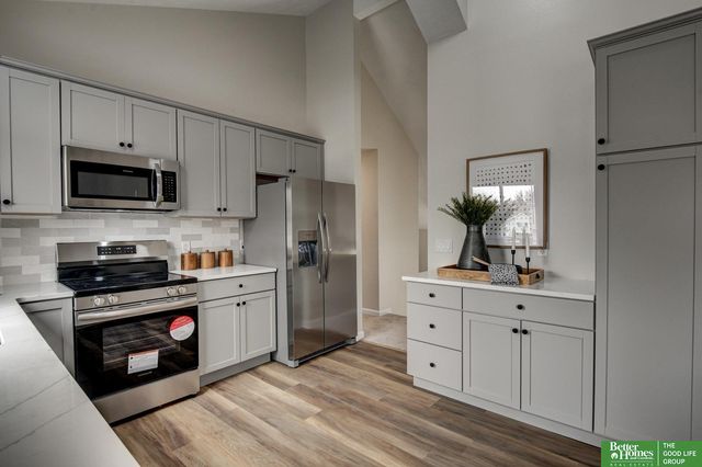 15106 Spencer Street, Omaha, NE 68116