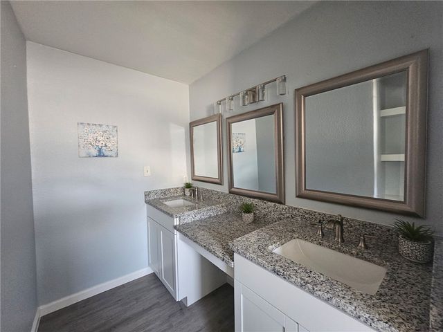 932 Waterview St, Portland, TX 78374