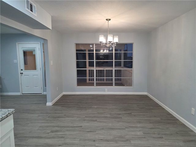 932 Waterview St, Portland, TX 78374