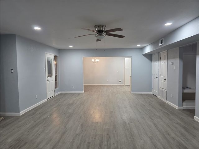 932 Waterview St, Portland, TX 78374