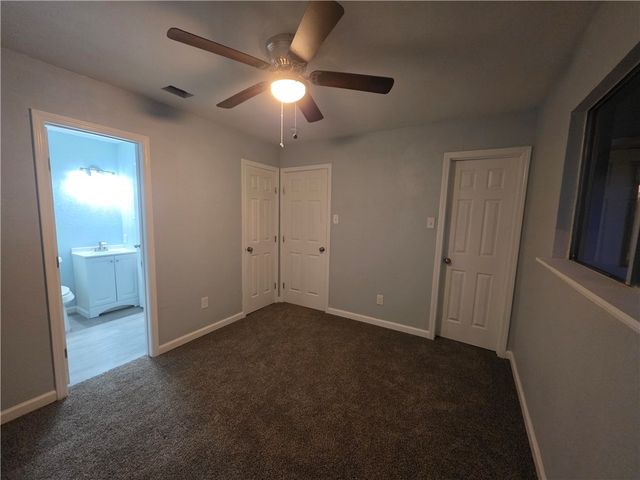 932 Waterview St, Portland, TX 78374