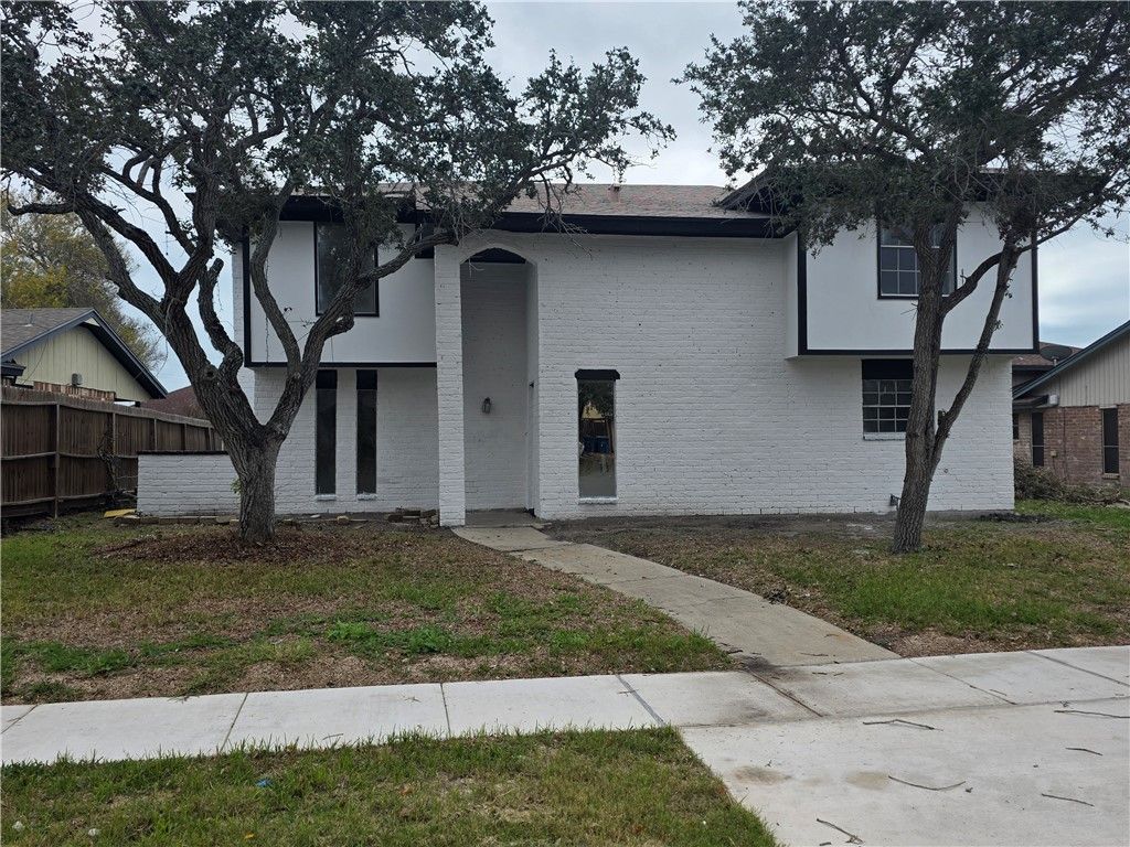 932 Waterview St, Portland, TX 78374