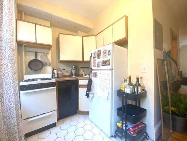 41 Garden 4, Boston, MA 02114