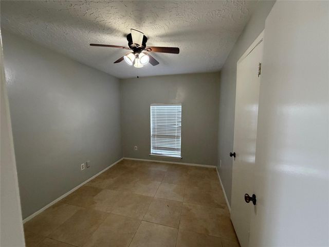 2815 Fir Crest Court, Stafford, TX 77477