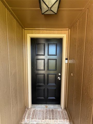 2815 Fir Crest Court, Stafford, TX 77477