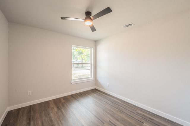 1225 Bluebird Lane, Garland, TX 75042