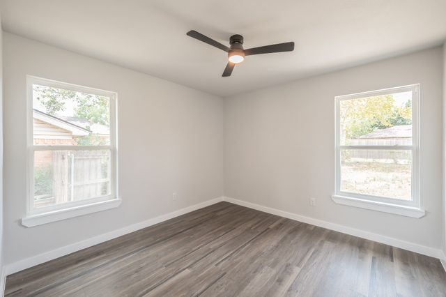 1225 Bluebird Lane, Garland, TX 75042