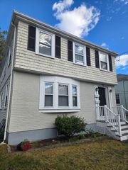 72 Barstow St 1, Salem, MA 01970