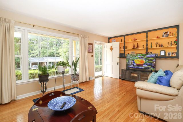 210 Cliffside Drive, Kannapolis, NC 28081