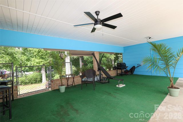 210 Cliffside Drive, Kannapolis, NC 28081