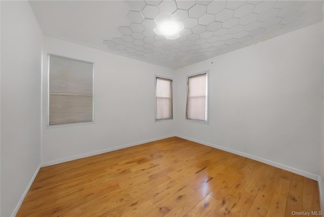 11915 193rd Street, Saint Albans, NY 11412