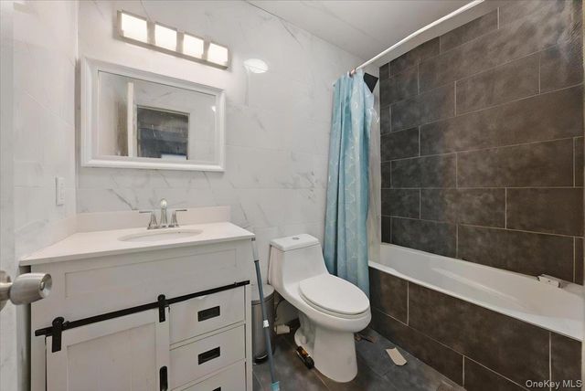 11915 193rd Street, Saint Albans, NY 11412