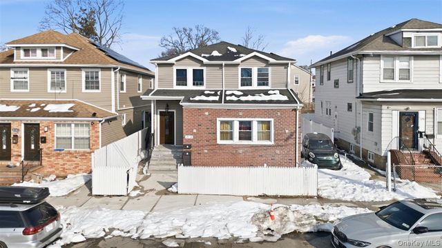 11915 193rd Street, Saint Albans, NY 11412