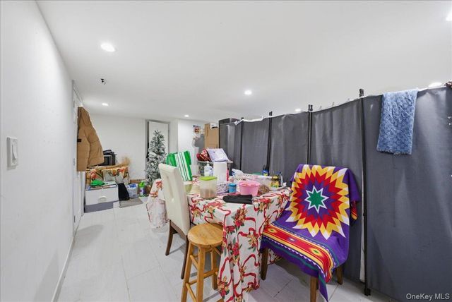 11915 193rd Street, Saint Albans, NY 11412