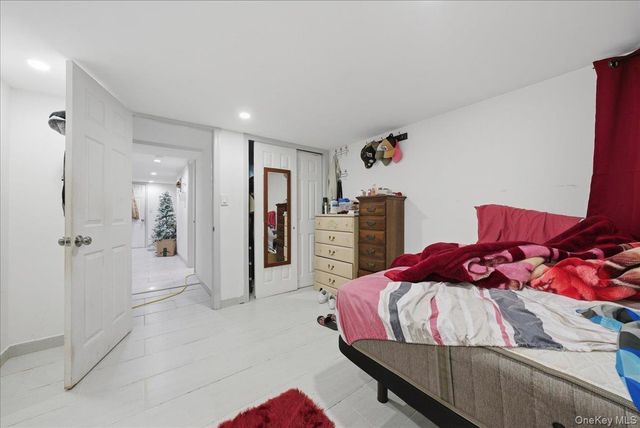 11915 193rd Street, Saint Albans, NY 11412