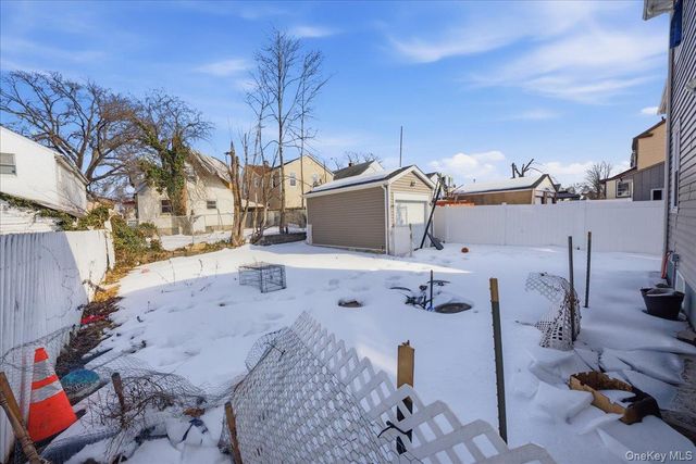 11915 193rd Street, Saint Albans, NY 11412