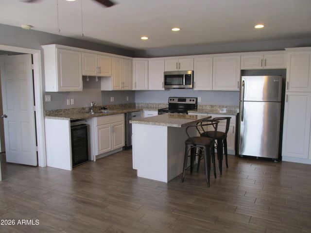 1440 N IDAHO Road 1046, Apache Junction, AZ 85119