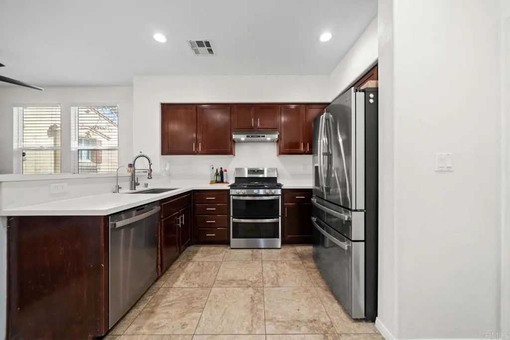 4300 Newton Avenue 8, San Diego, CA 92113