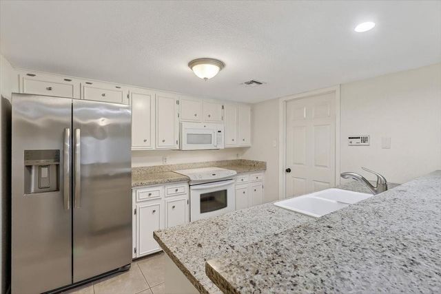 5302 Woodgate Drive, Corpus Christi, TX 78413