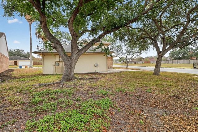 5302 Woodgate Drive, Corpus Christi, TX 78413