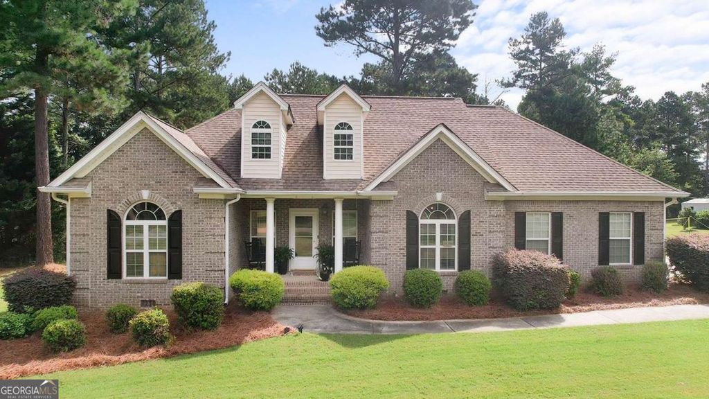 221 Creekside Drive, Arnoldsville, GA 30619
