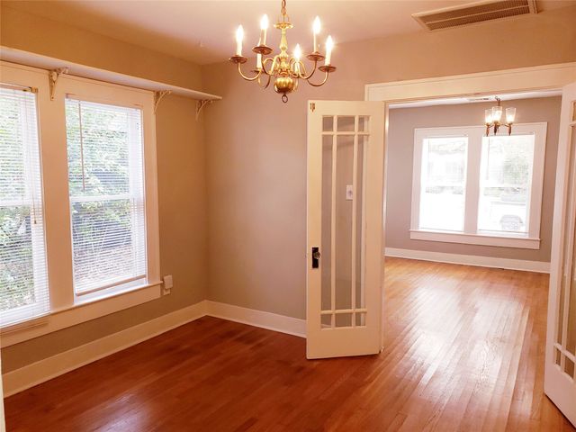5815 LLANO Avenue, Dallas, TX 75206